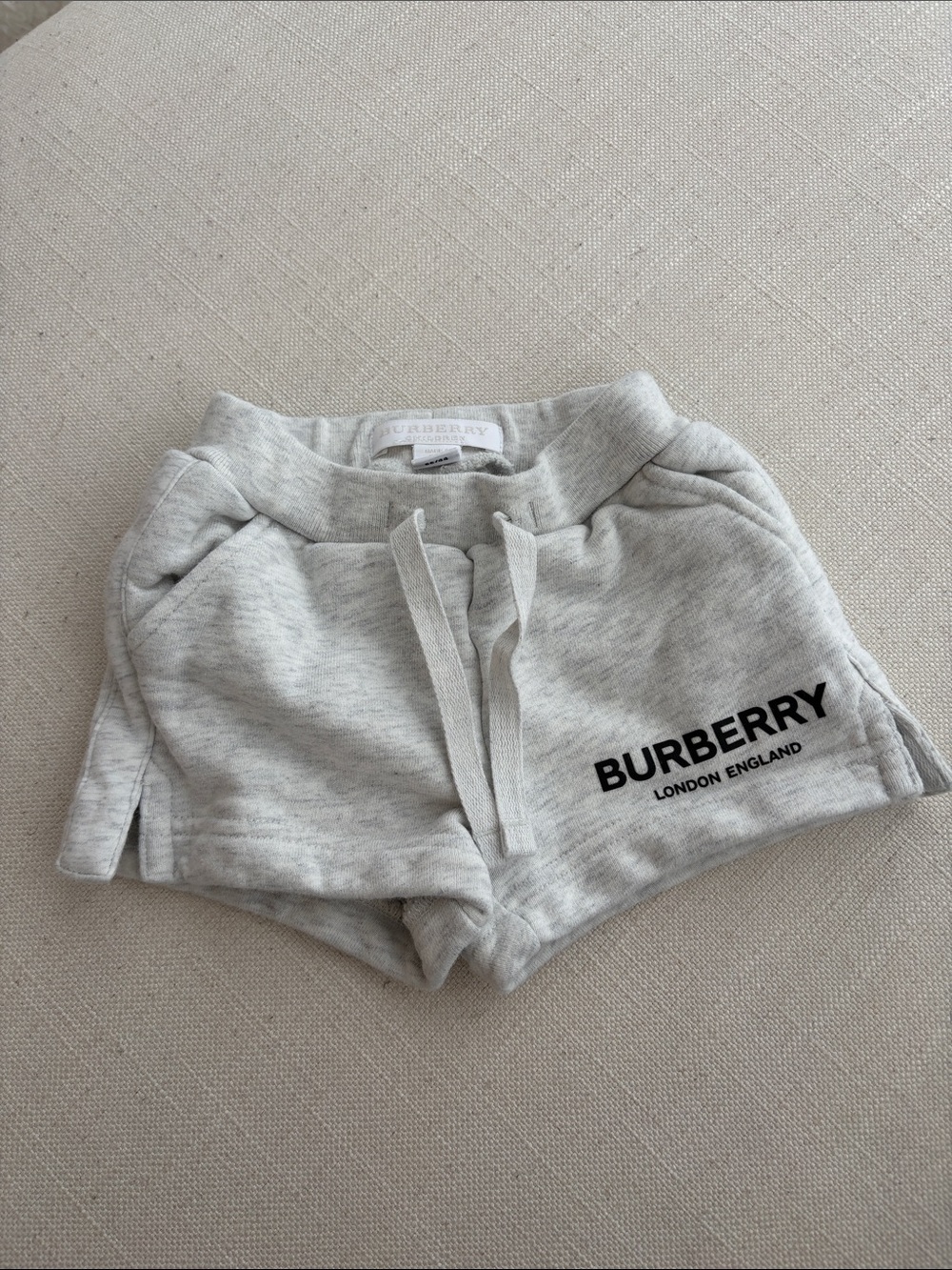 Burberry Kids Unisex Light Gray Logo Cotton Shorts